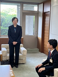 市長表敬時の写真