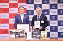 贈呈式のようす 贈呈式のようす